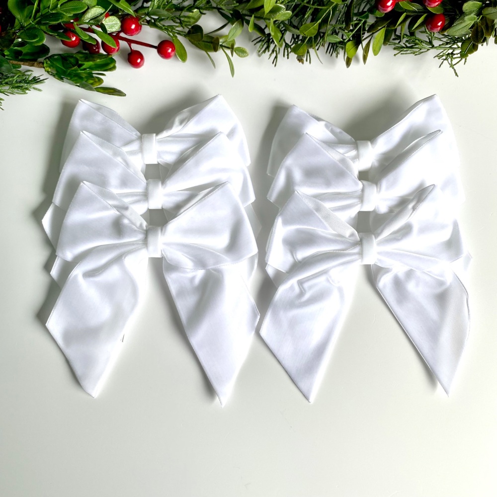 5.5 inch Ice White velvet Christmas tree bows