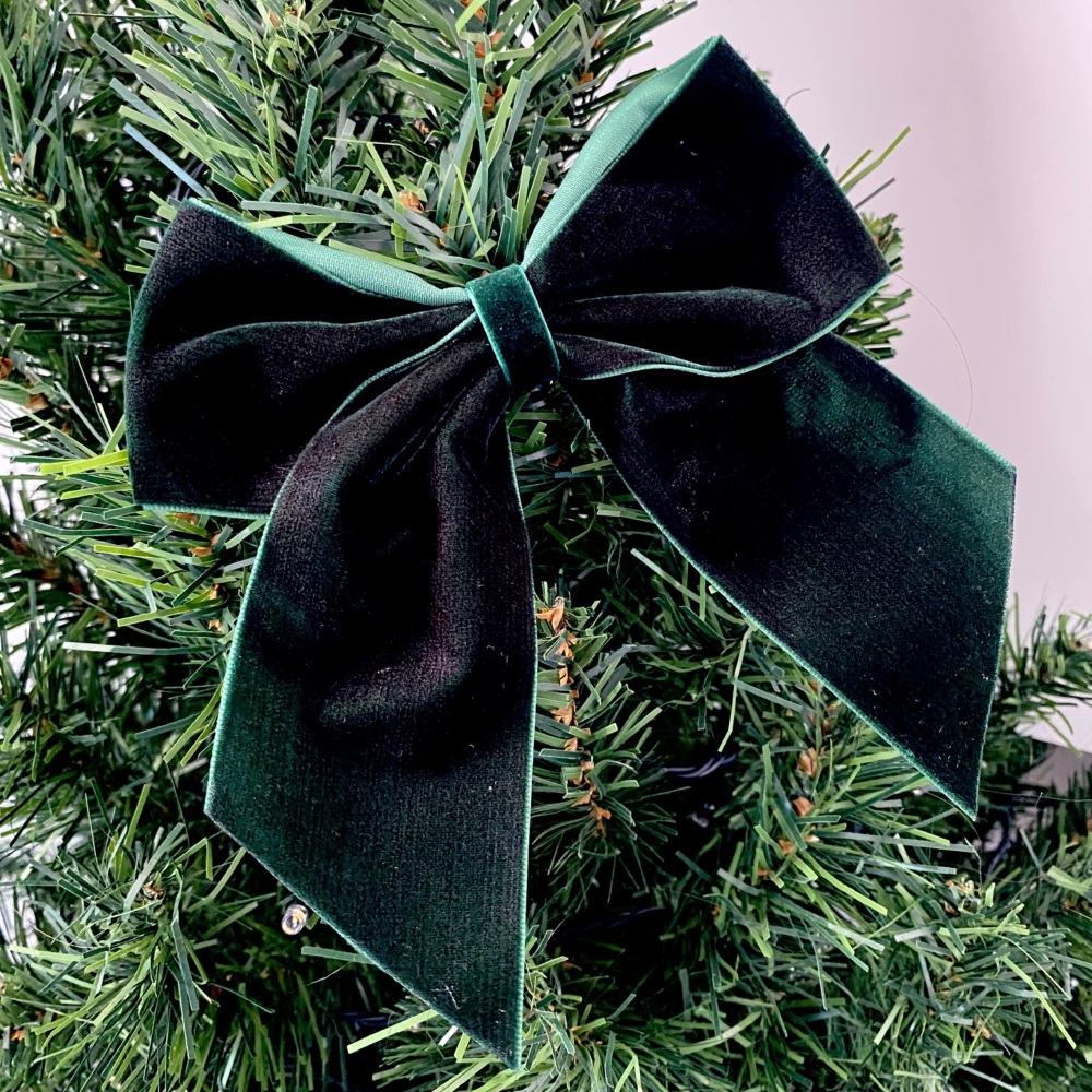 5.5 inch Forest Green velvet Christmas tree bows