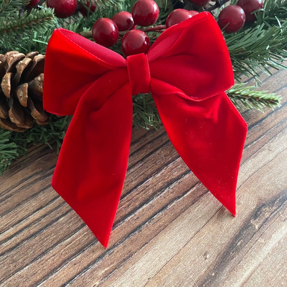 4 inch Red velvet Christmas tree bows