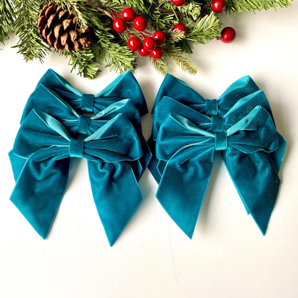 5.5 inch Teal velvet Christmas tree bows
