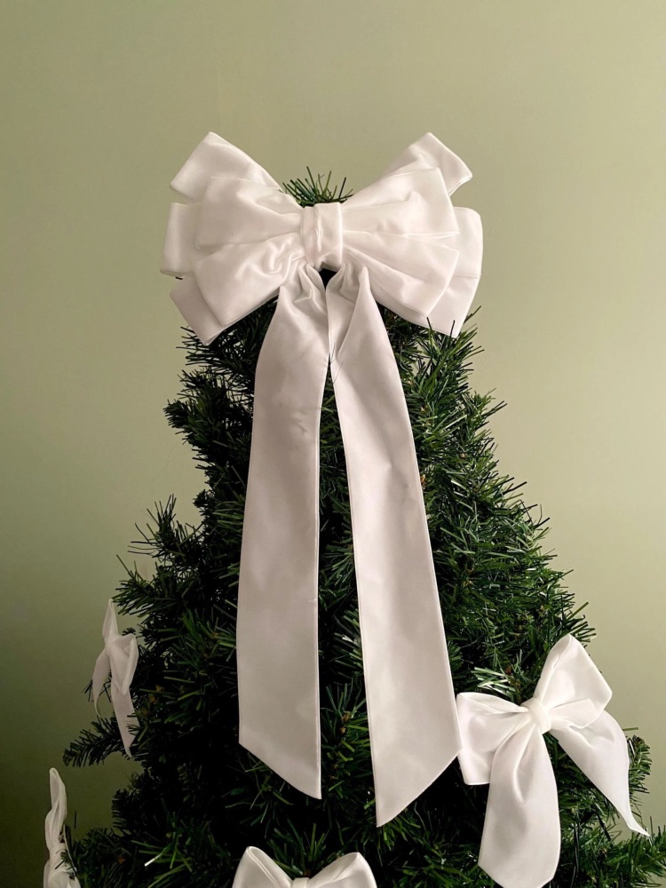 9 inch Bow Topper White