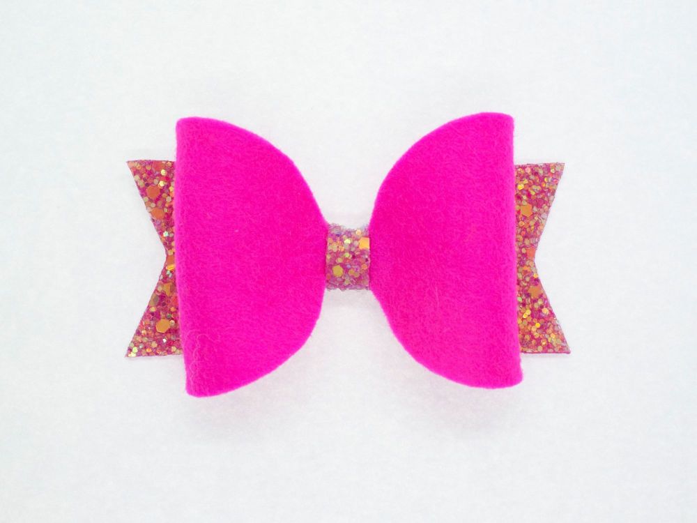 Fabulous Felt Collection Hot Pink 100% Wool Felt Bow