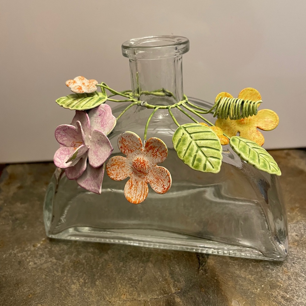 Heaven Sends Glass vase with flowers