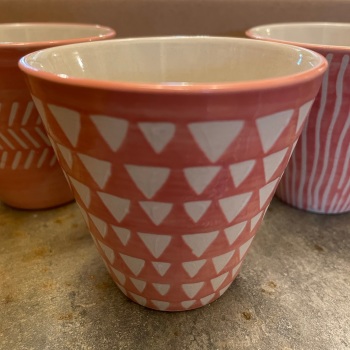 Sass and Belle - Single pink planter (Triangles)
