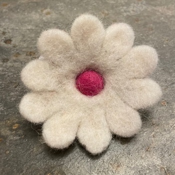 Amica Felt Brooch - White flower