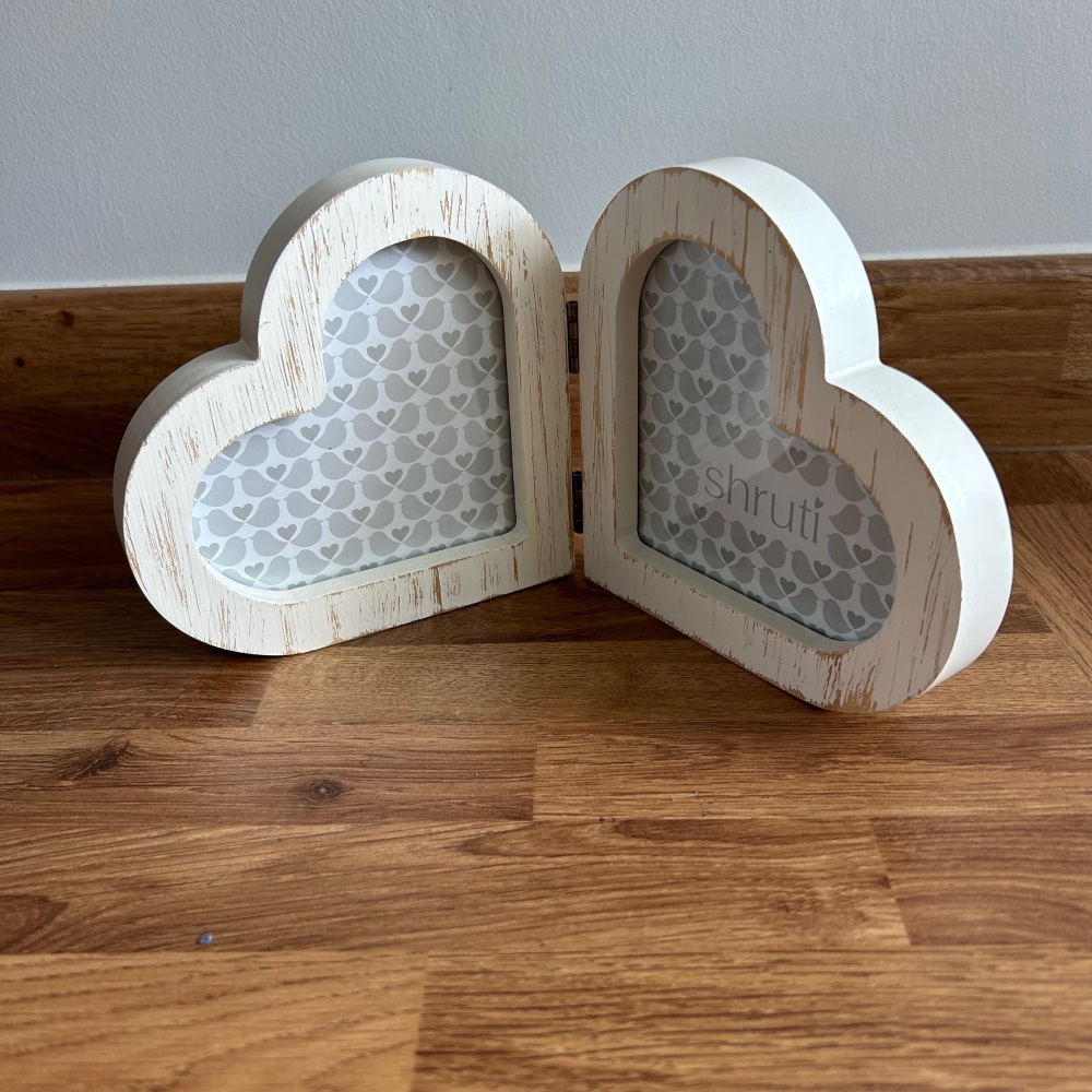 Shruti Double Heart Frame - Distressed White
