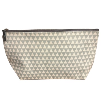 Gisela Graham:  Washbag - Triangles