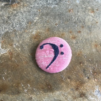 Sumptuosity Brooch - Bass Clef