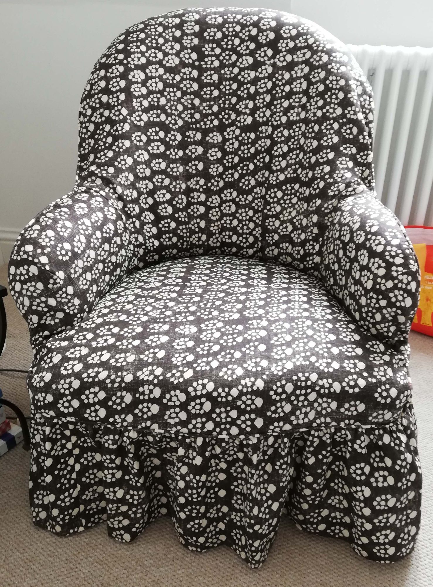 Paw print chair cover