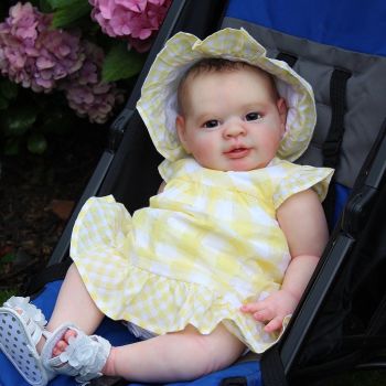 Michelle - 6 month old size 23" Kit. (Michelle Fagan).