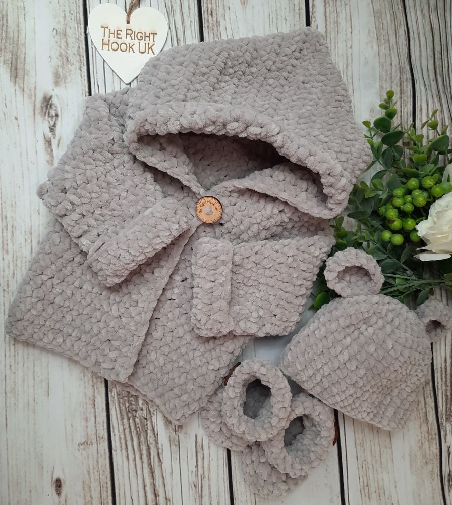 The Right Hook UK -Hand Crocheted Reborn/baby wear
