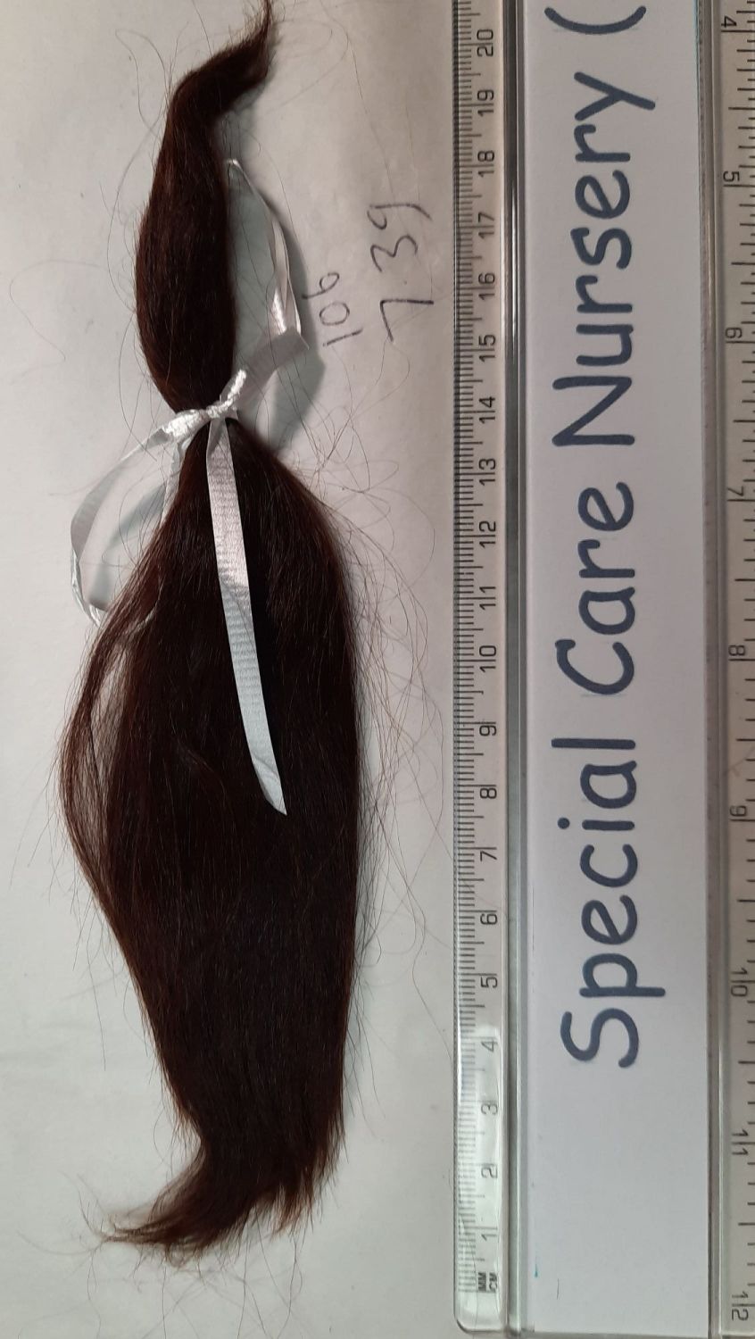a) 106 - Natural brown Alpaca - 7.3g