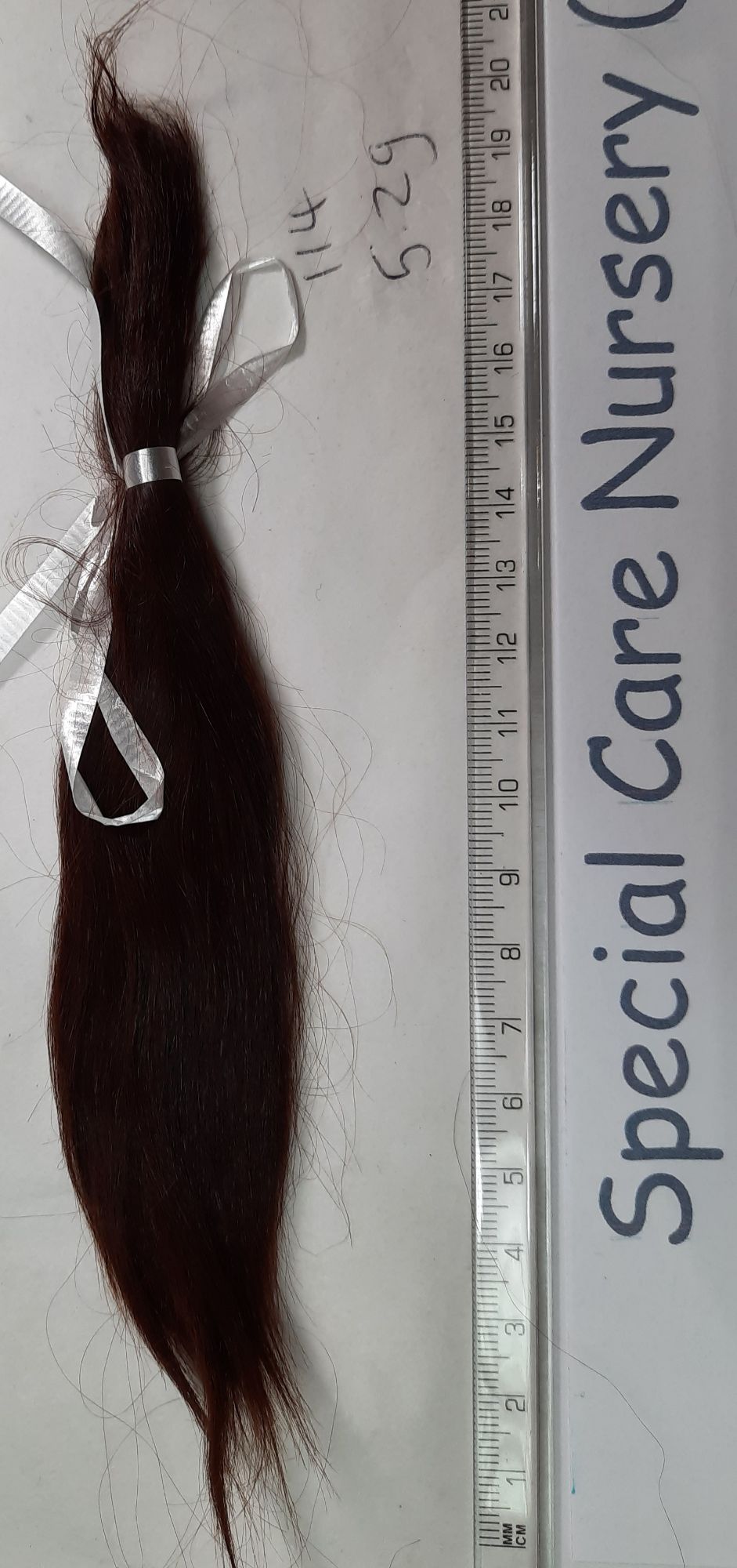 a) 114 - Natural brown Alpaca - 5.2g