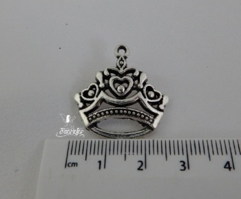 Tiara princess pendants x 2 for jewellery making