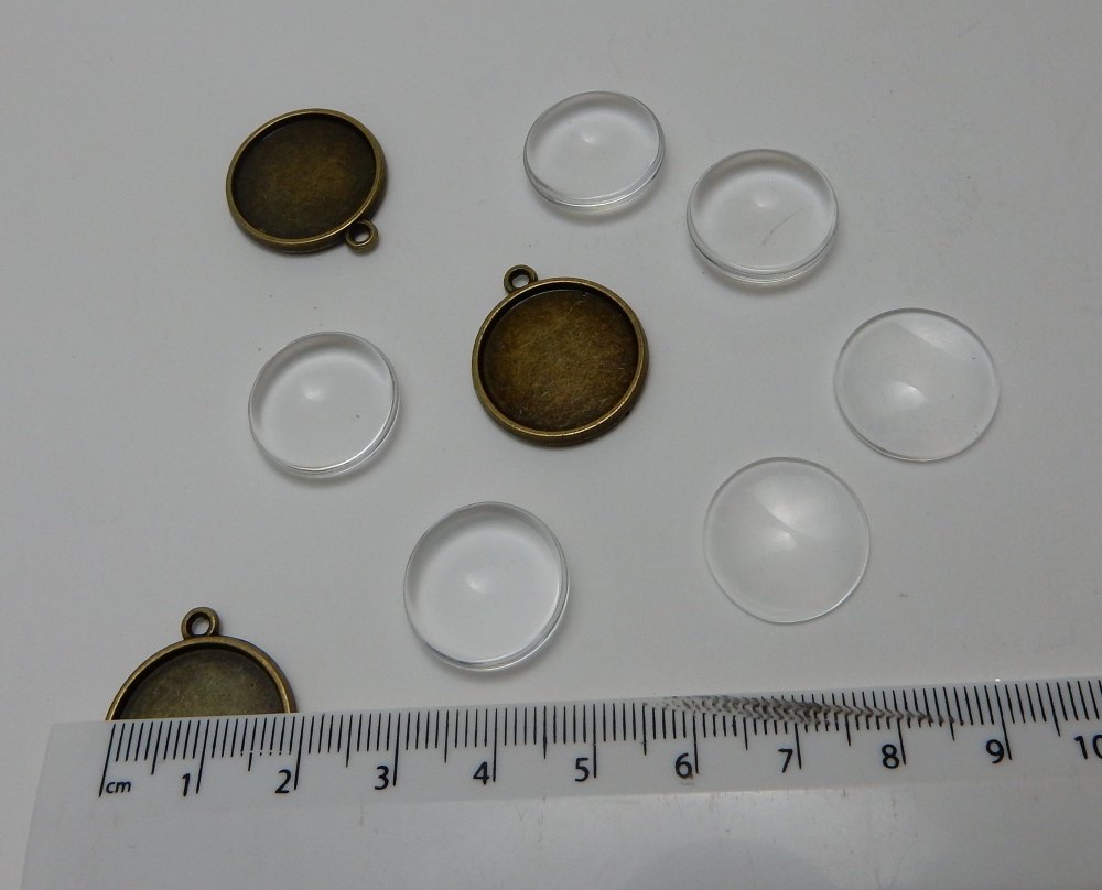 3 double sided setting round pendant bezels + 6 glass domes bronze 18 mm 