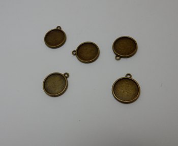 Double sided setting pendants 16 mm bronze or silver