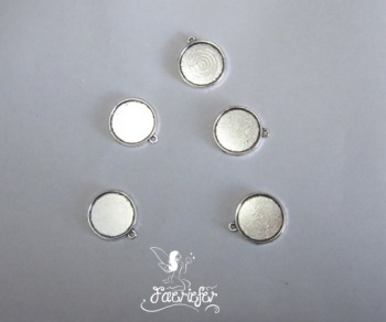 Double sided setting pendants 20 mm bronze or silver