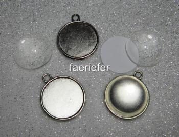 Cabochon picture setting round pendants 22mm with glass domes bronze or silver