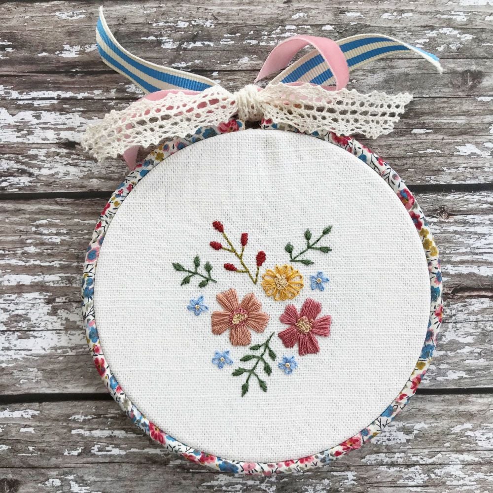 'Embroidery Hoop Garden Cuttings' Kit (Vintage Florals) 