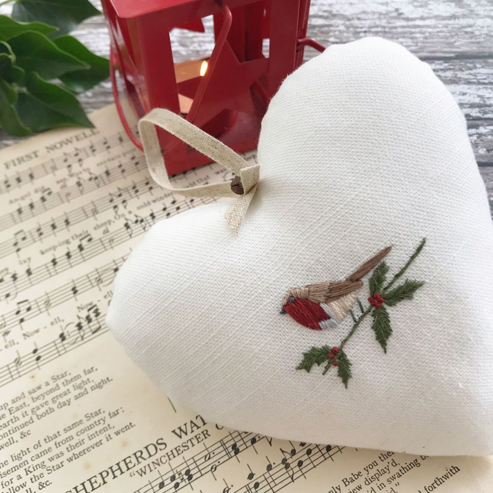 'Embroidered Heart Christmas Robin and Holly' Kit and Pattern