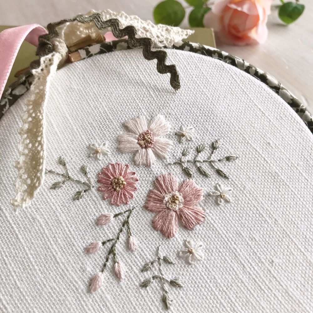'Embroidery Hoop Garden Cuttings in Pink and Green' Kit & Pattern