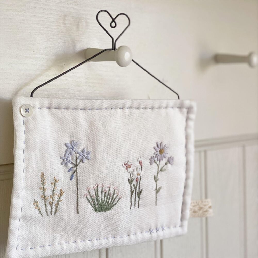 'British Coastal Flowers Embroidery Heart Hanger' Kit