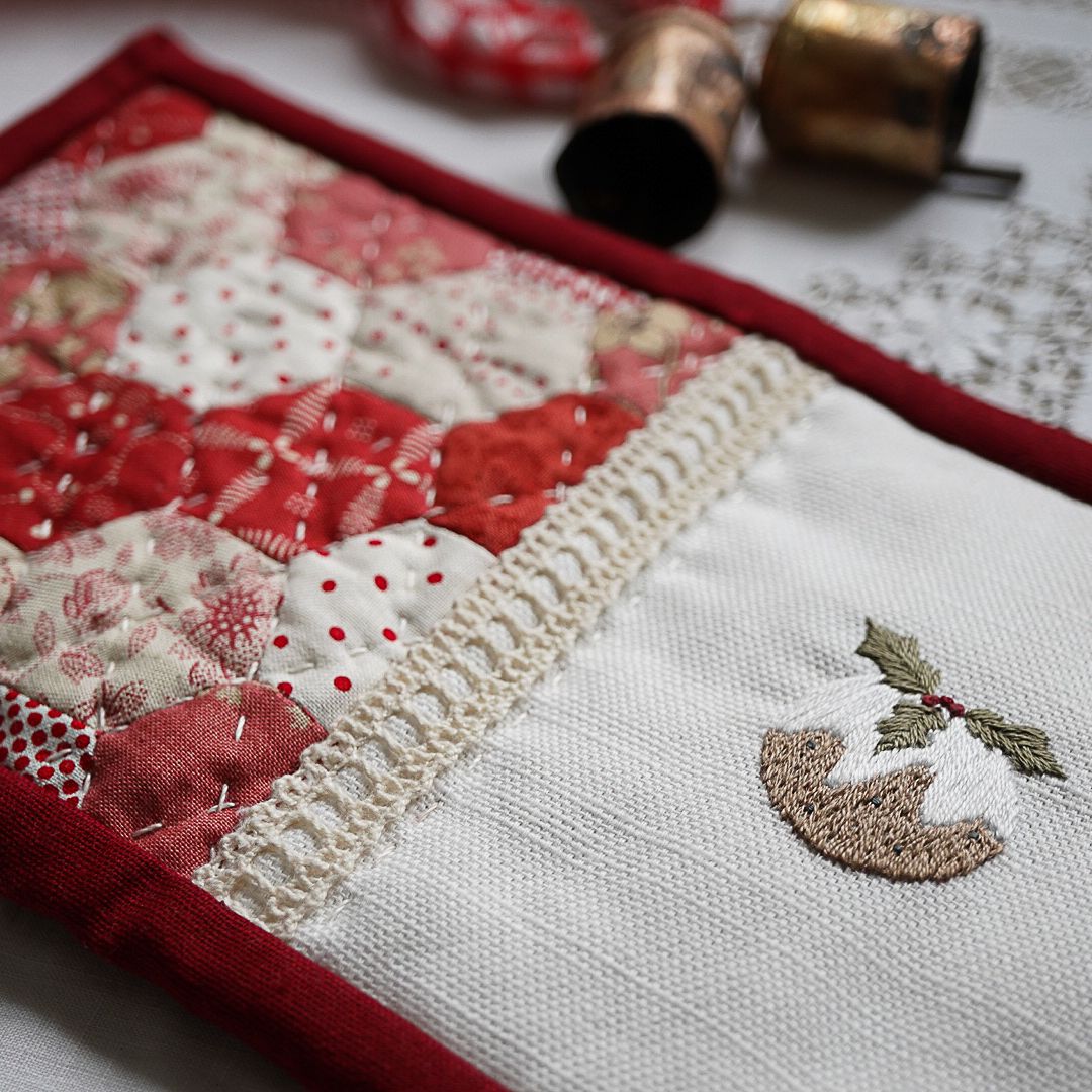 'Figgy Pudding Needle Book' Kit *Pre-Order*