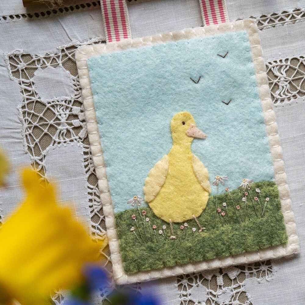 The Animal Friends Felt Kit Series ~ Spring Duckling
