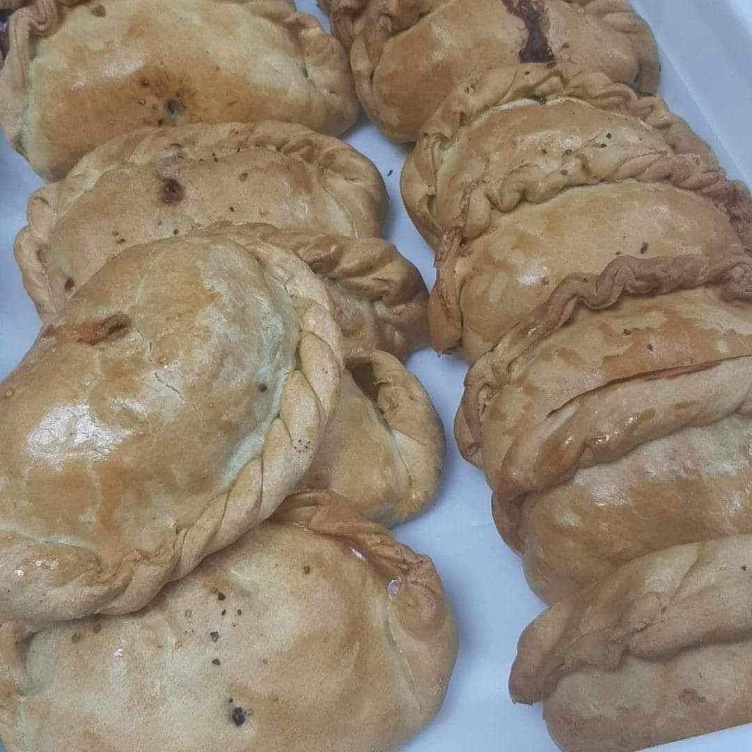 7. INDIVIDUAL Cornish traditional style Beef Pasty - Bœuf chausson et légumes