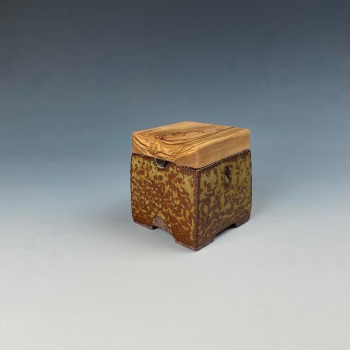 Box with Olive wood lid