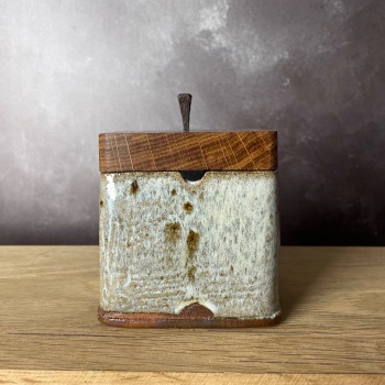 Box with Nuka glaze