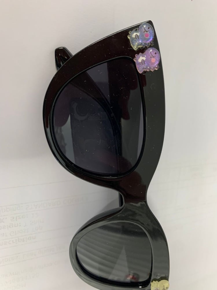 Dinosaur Sunglasses (faulty - see images)