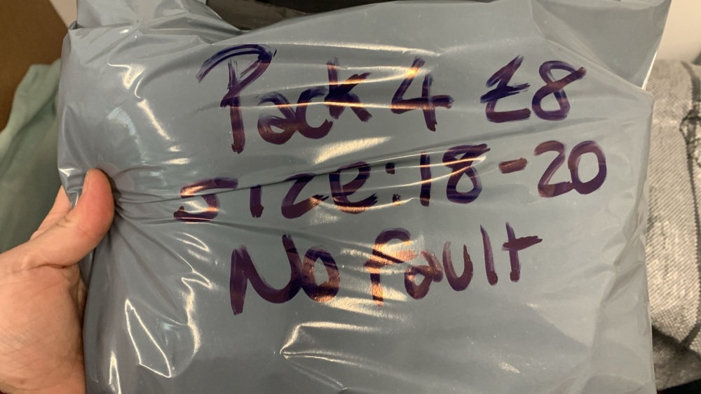 Mystery Pack 4 size 18-20 (no fault)