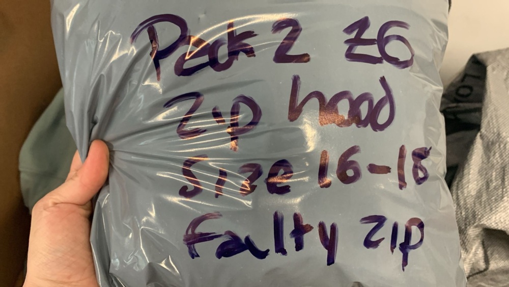 Mystery Pack 2 size 16 zip hood (faulty zip)