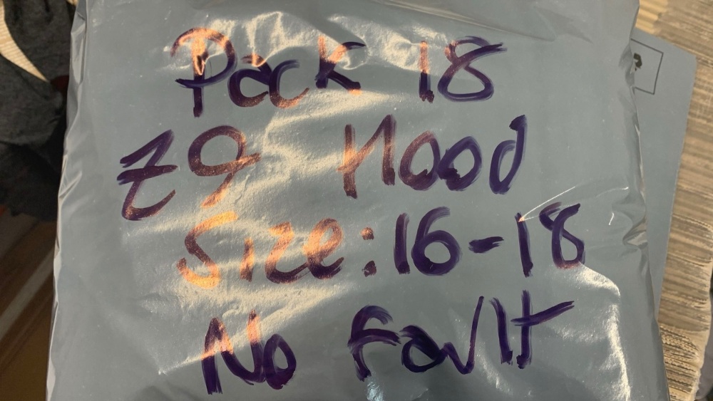 Mystery pack 18 size 16-18 hood (no fault)