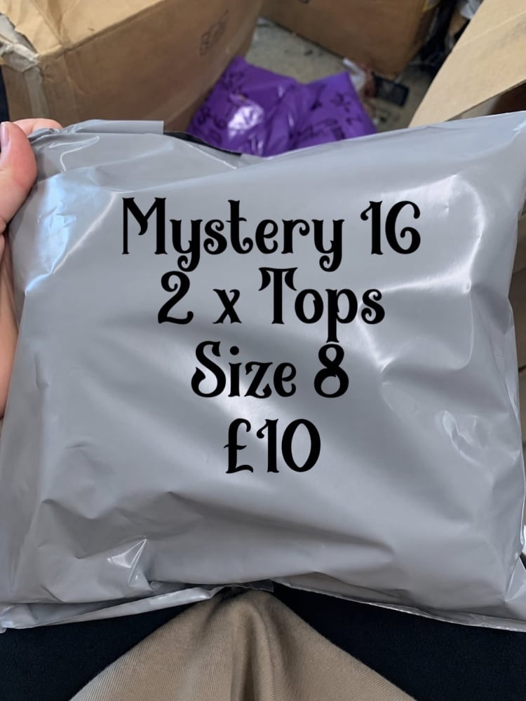 Mystery 16 2x tops size 8
