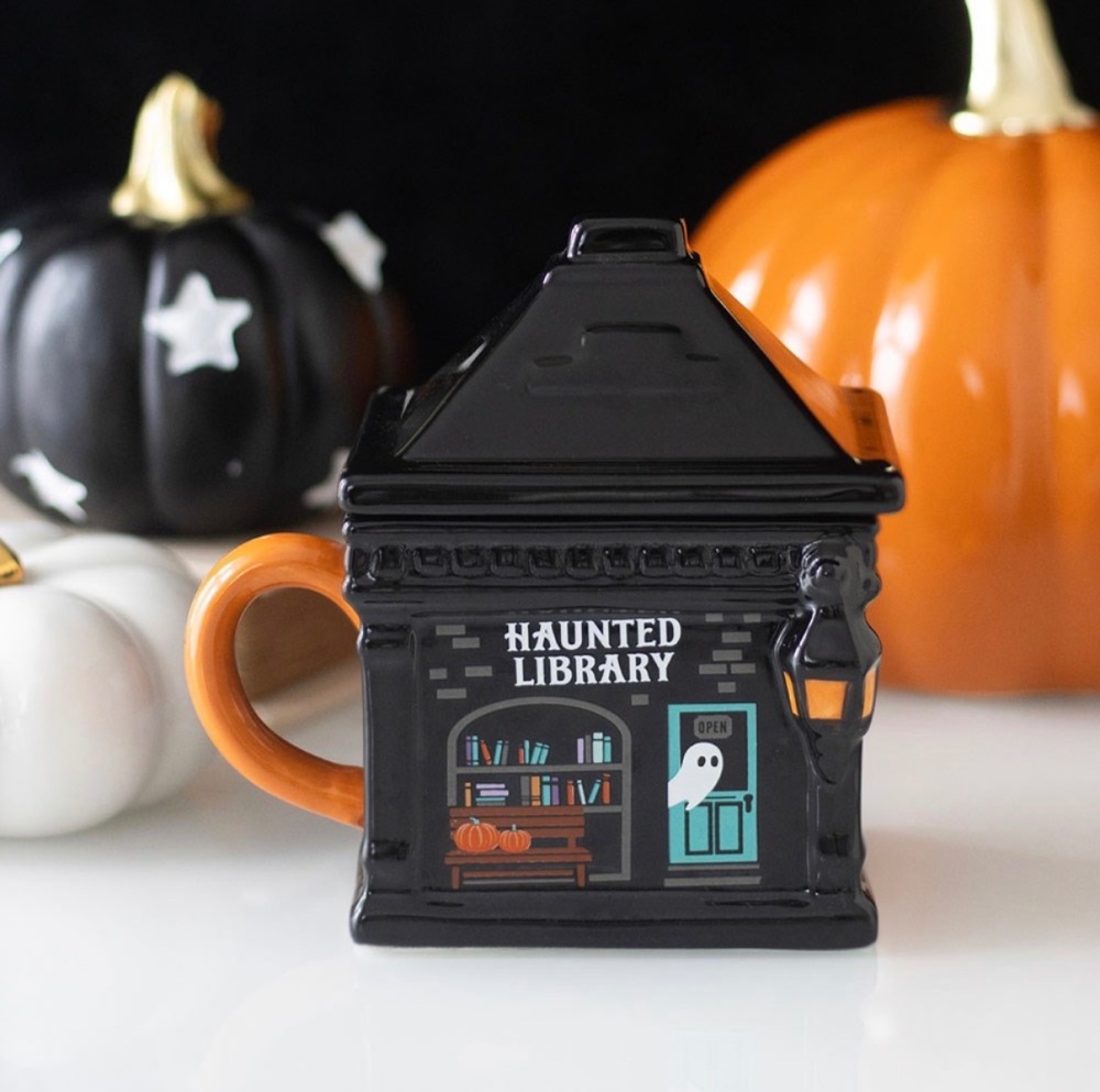Haunted Library Lidded Mug RRP &pound;15.99