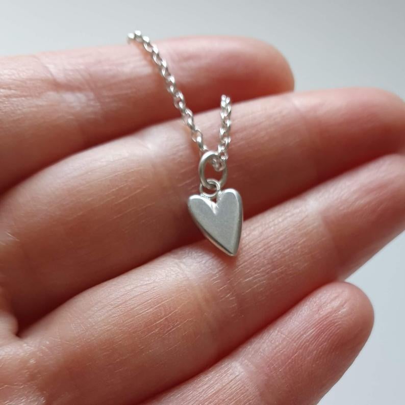 Delicate silver heart necklace, perfect for Valentines Day