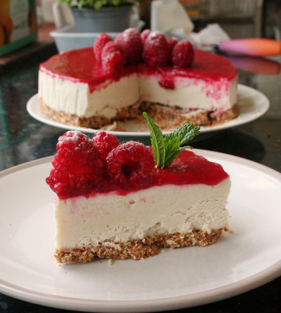 Raspberry Cheesecake Slice