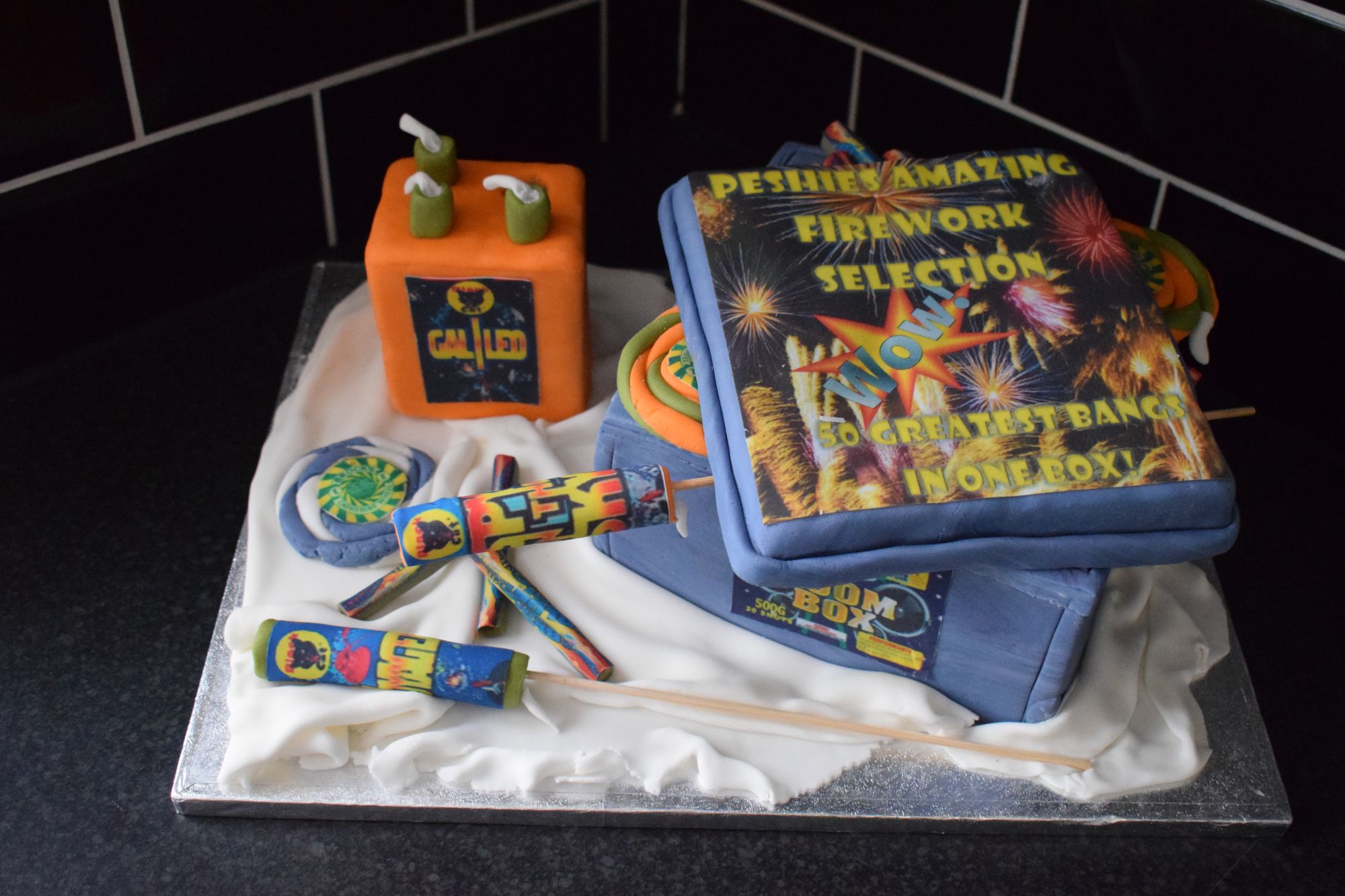firework-themed-birthday-cake