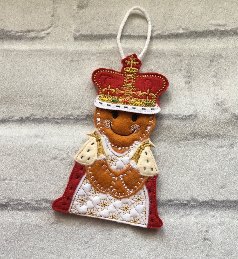 Queen in robes gingerbread hanger