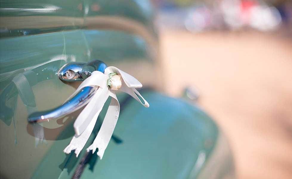 wedding car with decorated handles