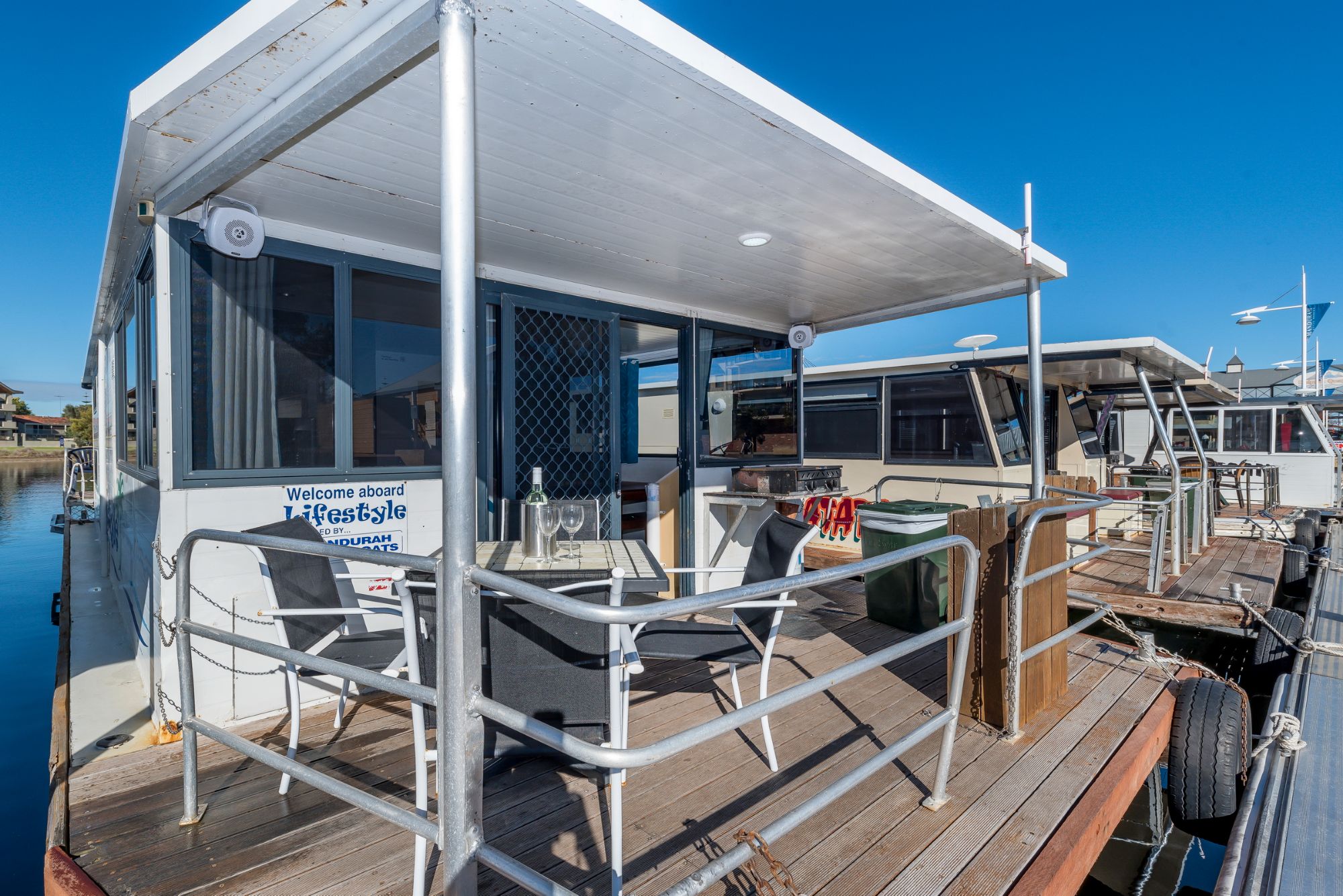 Lifestyle Houseboat For Hire Houseboat Holidays From Perth, Mandurah