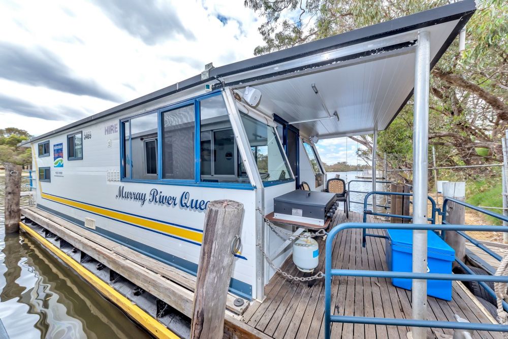 Murray River Queen Houseboat For Hire Houseboat Holidays From Perth