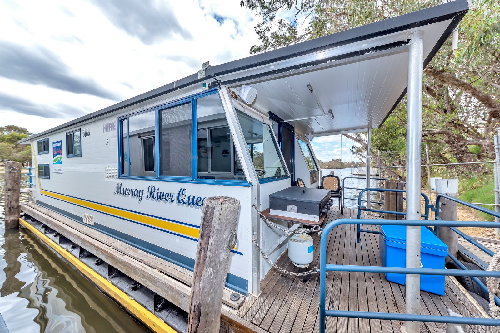 Murray River Queen Houseboat For Hire Houseboat Holidays From Perth