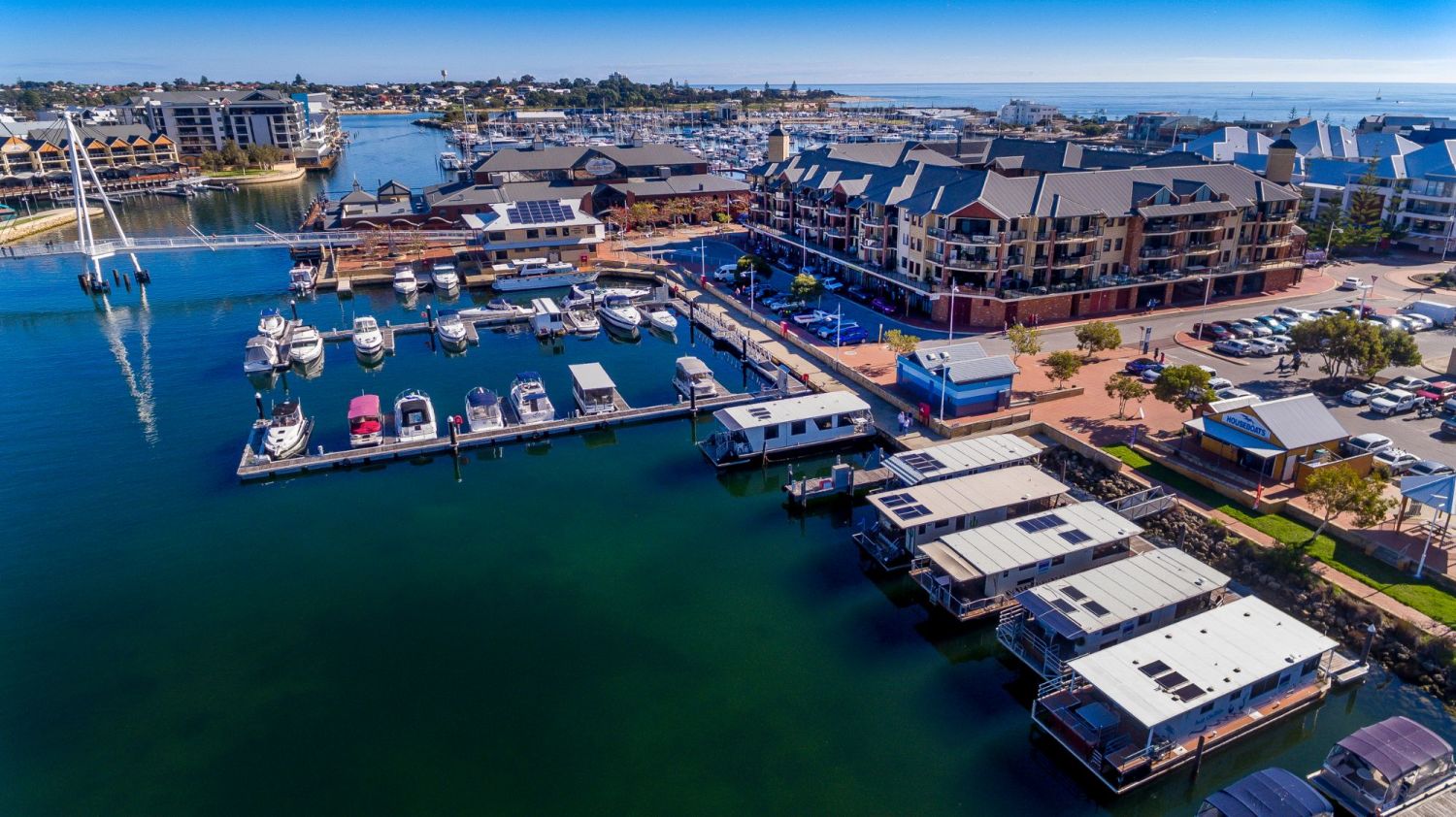 Things to do in Mandurah Mandurah Holidays with Mandurah Houseboat