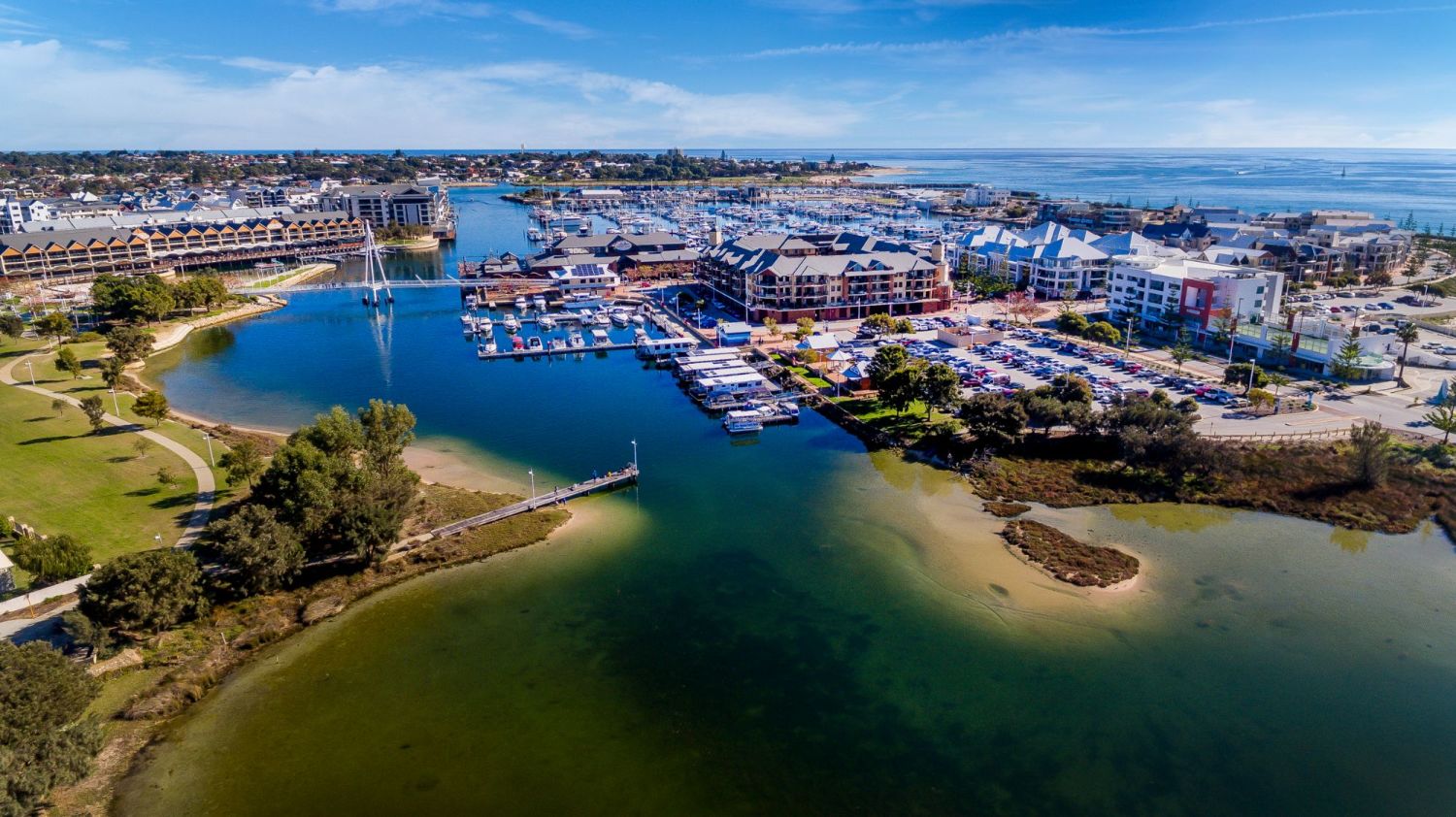 Things to do in Mandurah Mandurah Holidays with Mandurah Houseboat