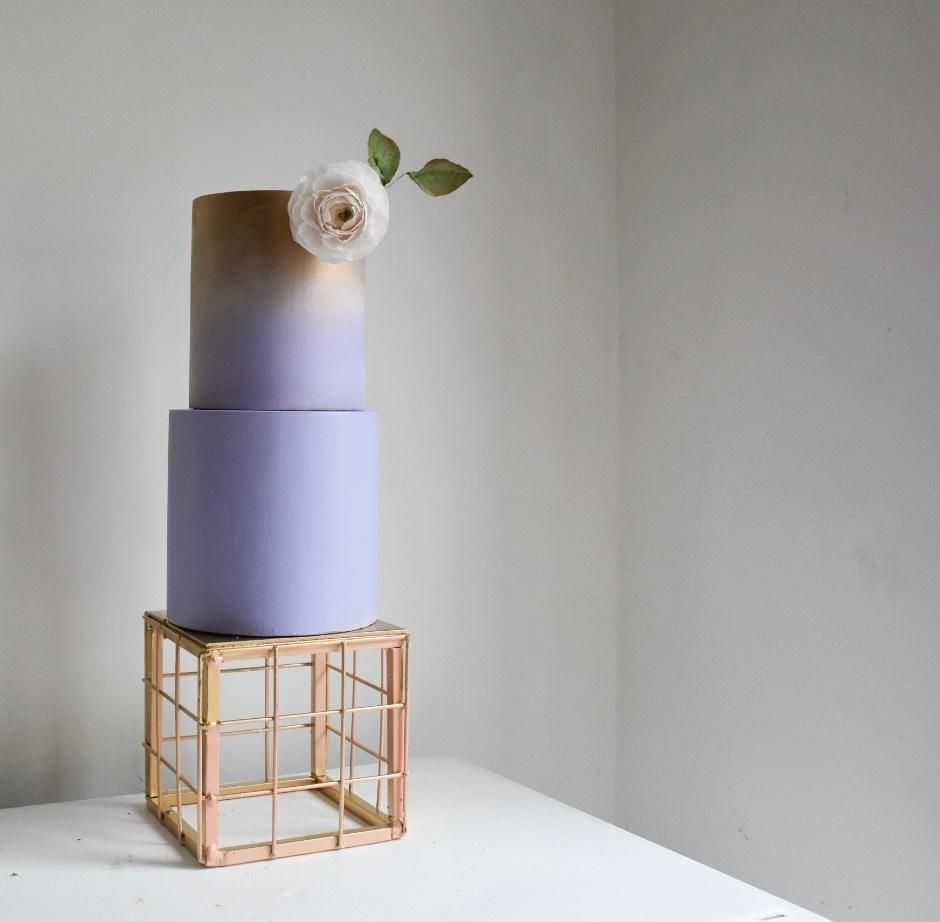 metal cake display stand