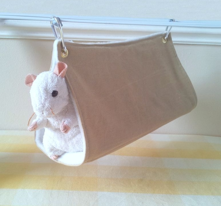 Gold and White Short Hanging Tunnel