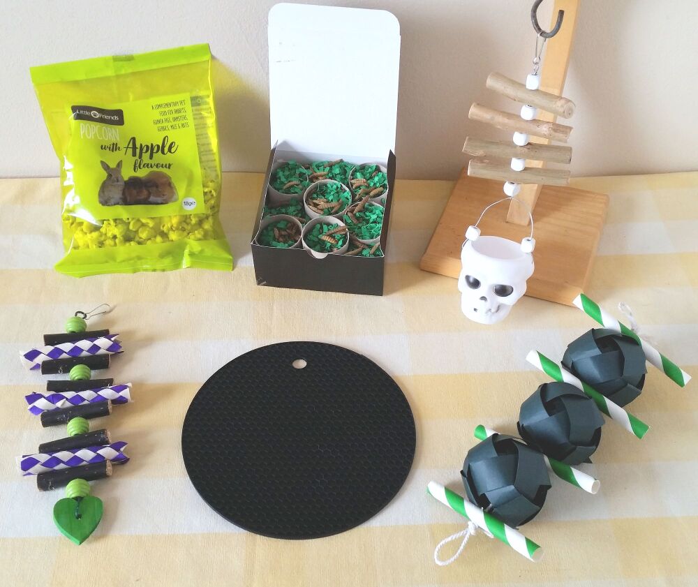 Nibble and Gnaw Spooky Bundle - 6 Items